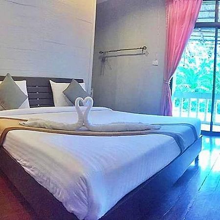Marina Hut Guest House Ko Lanta Kültér fotó