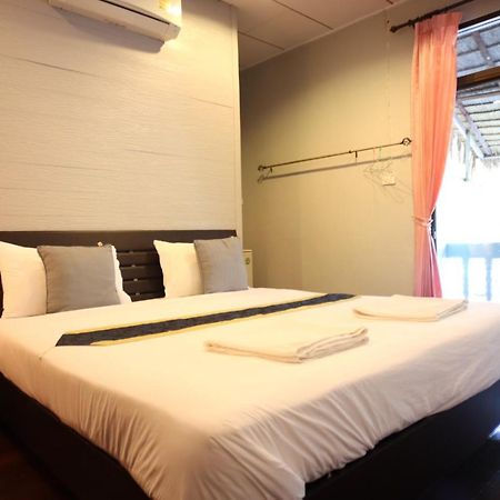 Marina Hut Guest House Ko Lanta Kültér fotó