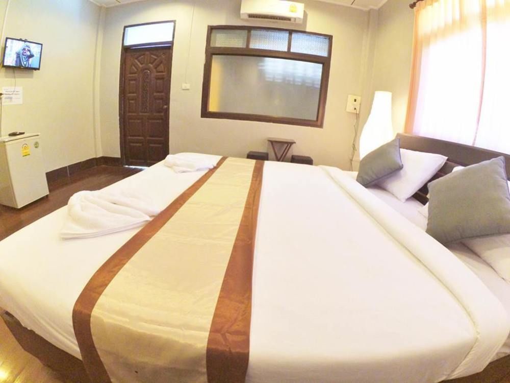 Marina Hut Guest House Ko Lanta Kültér fotó