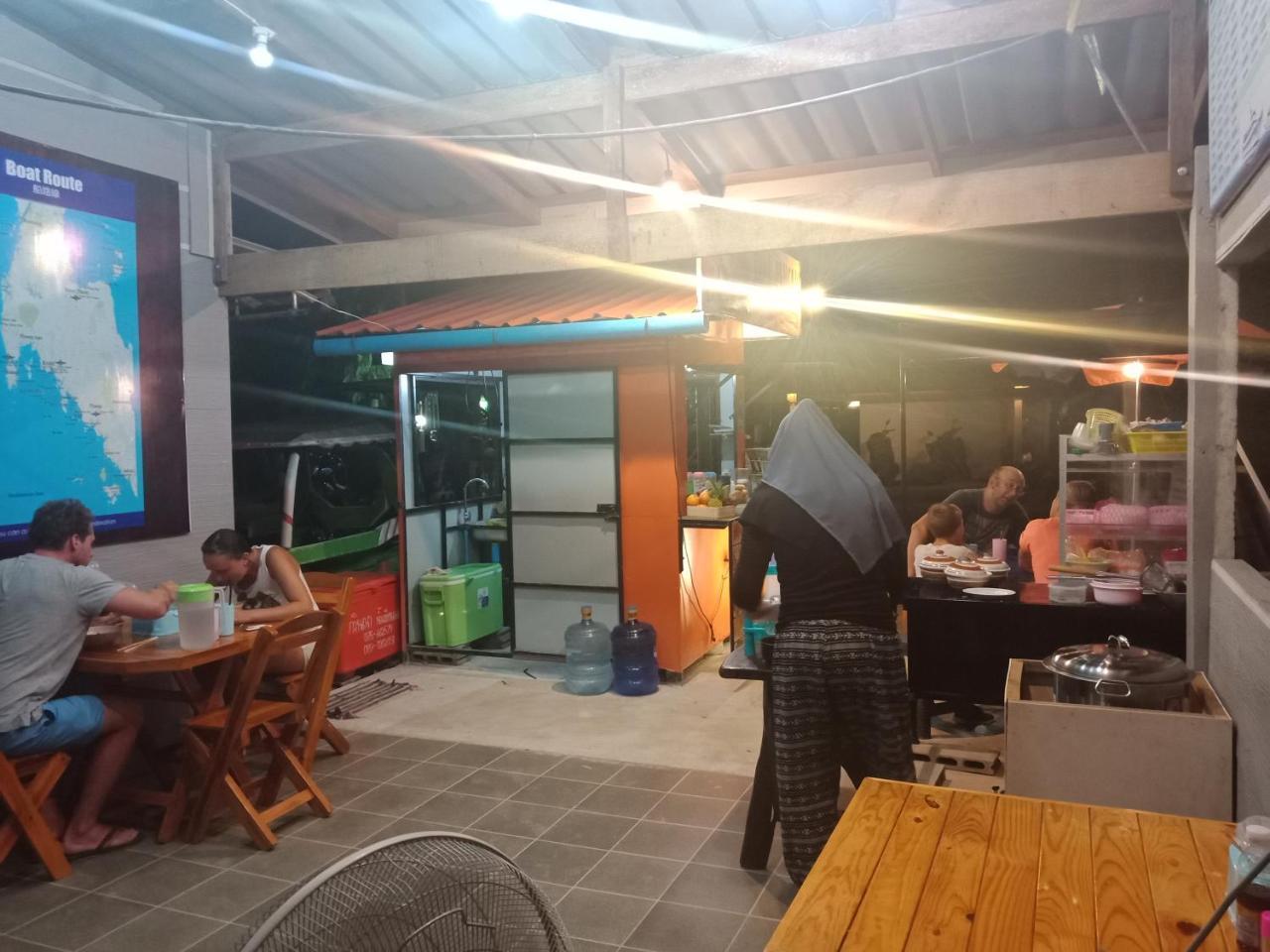Marina Hut Guest House Ko Lanta Kültér fotó