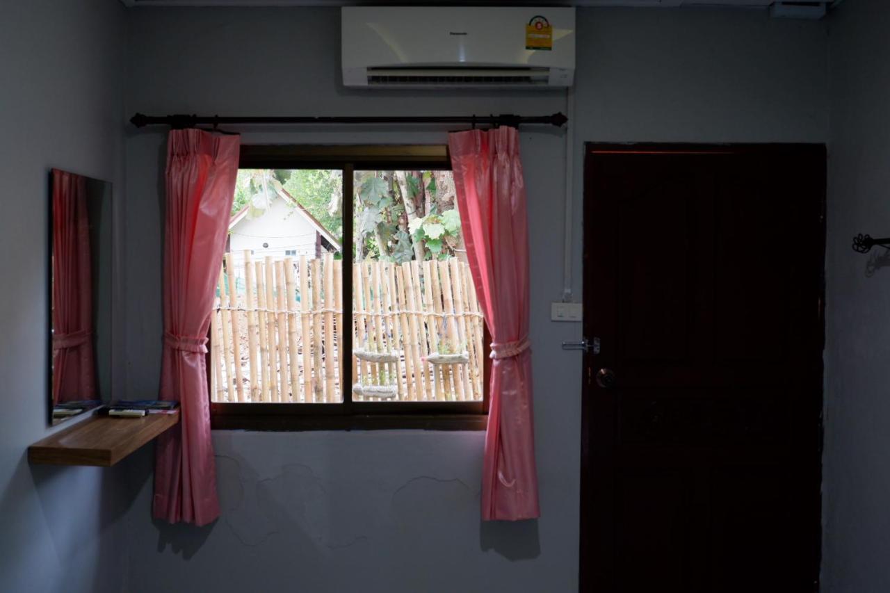 Marina Hut Guest House Ko Lanta Kültér fotó
