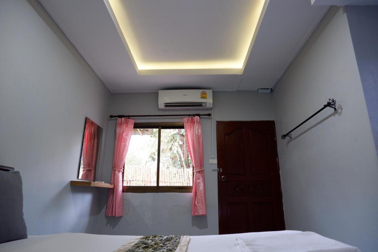 Marina Hut Guest House Ko Lanta Kültér fotó
