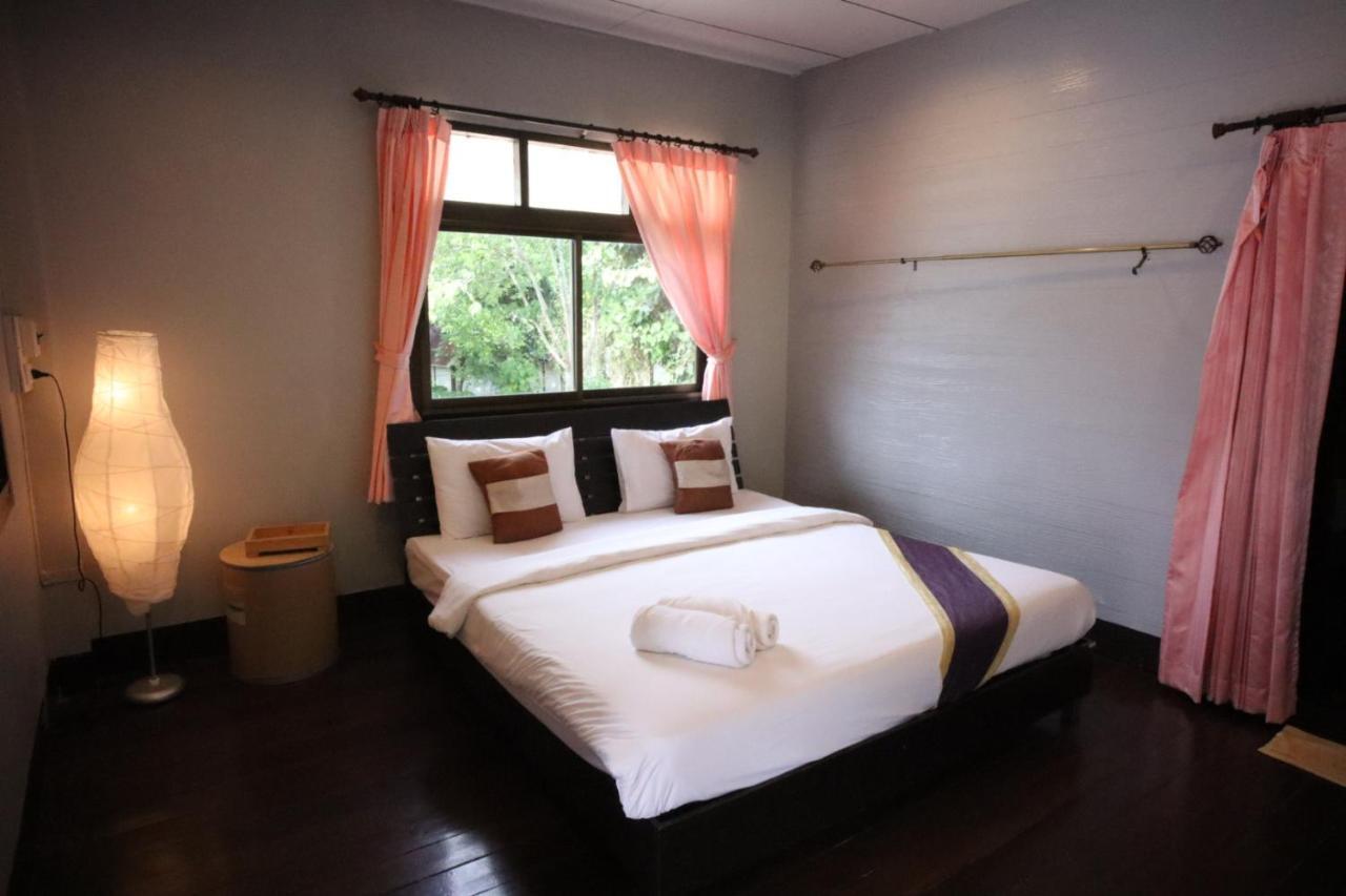 Marina Hut Guest House Ko Lanta Kültér fotó